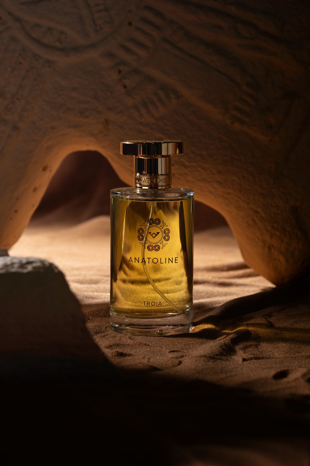 Anatoline Parfüm product photo, fragrance, studio shot, frame 4