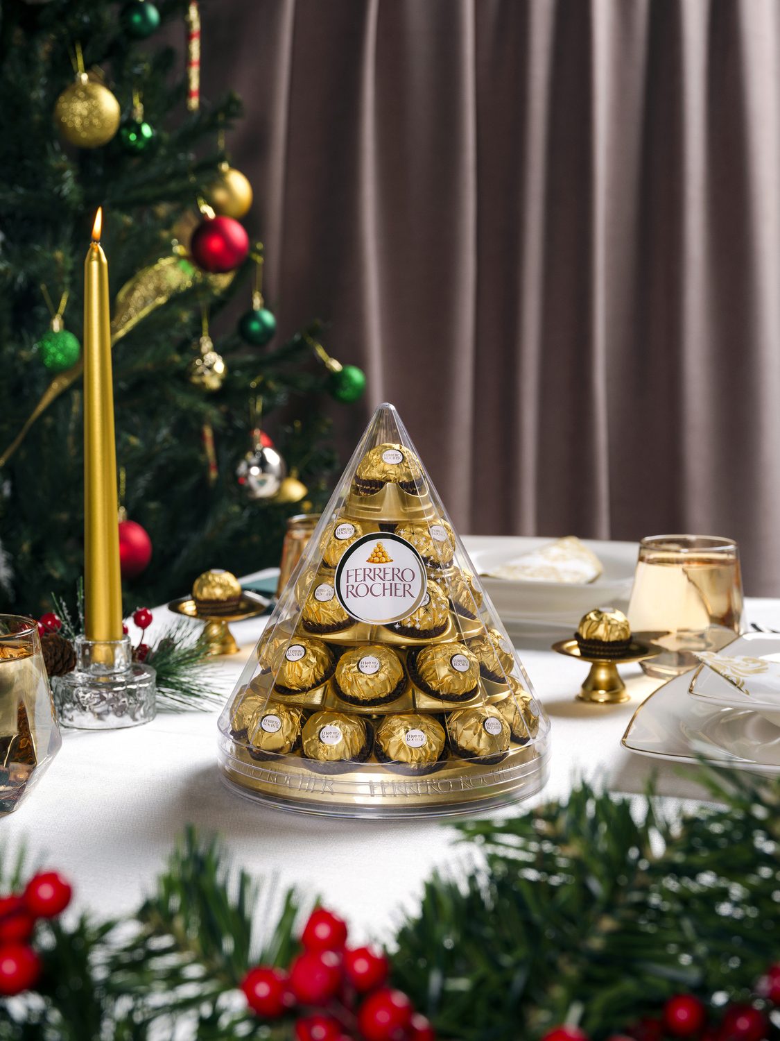 Ferrero product photo, food & drink, studio shot, frame 8