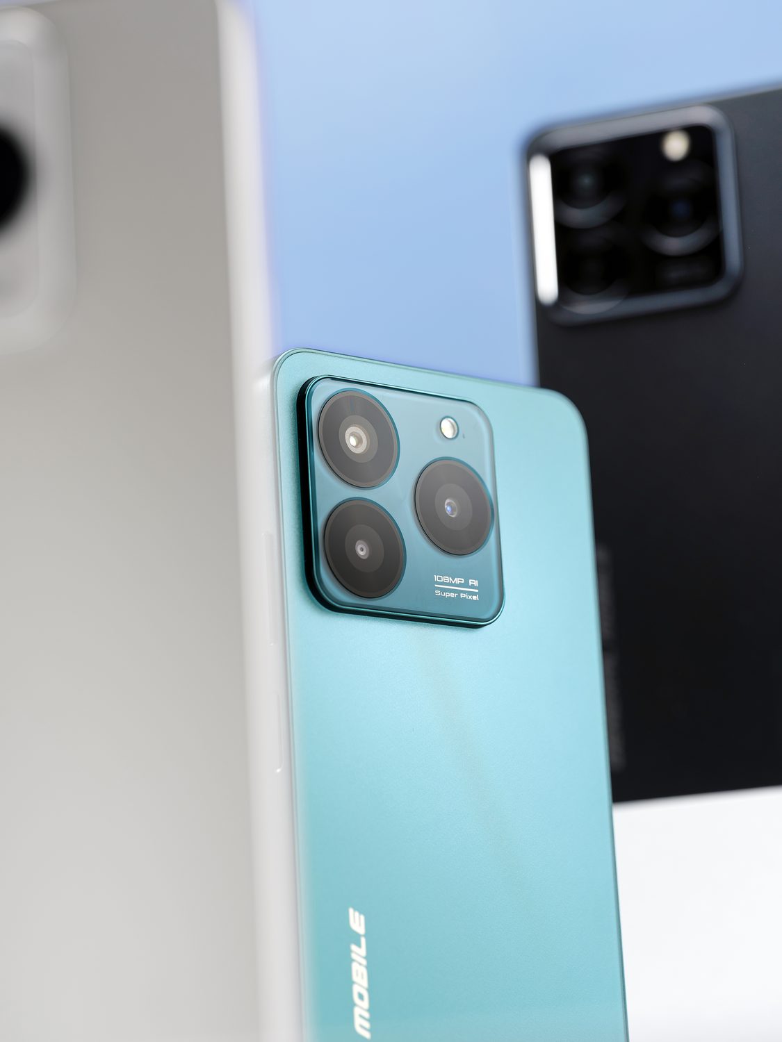 General Mobile product photo, product & tech, studio shot, frame 36