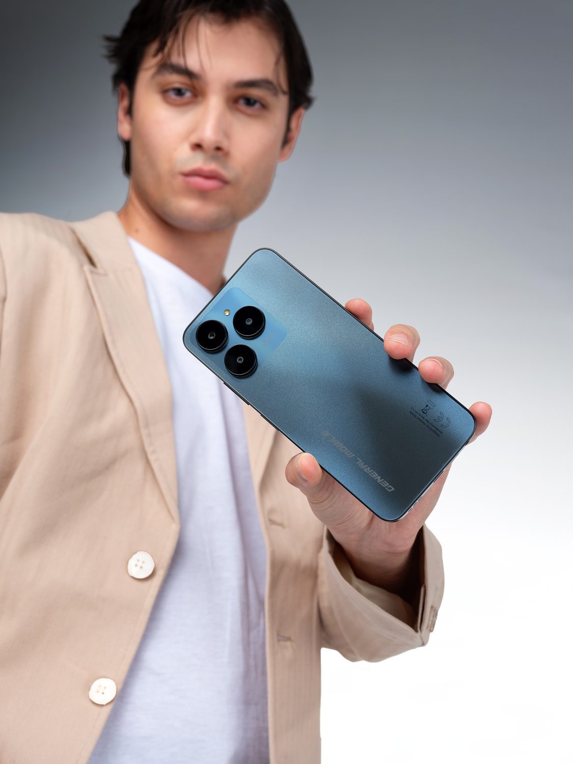 General Mobile product photo, product & tech, studio shot, frame 39