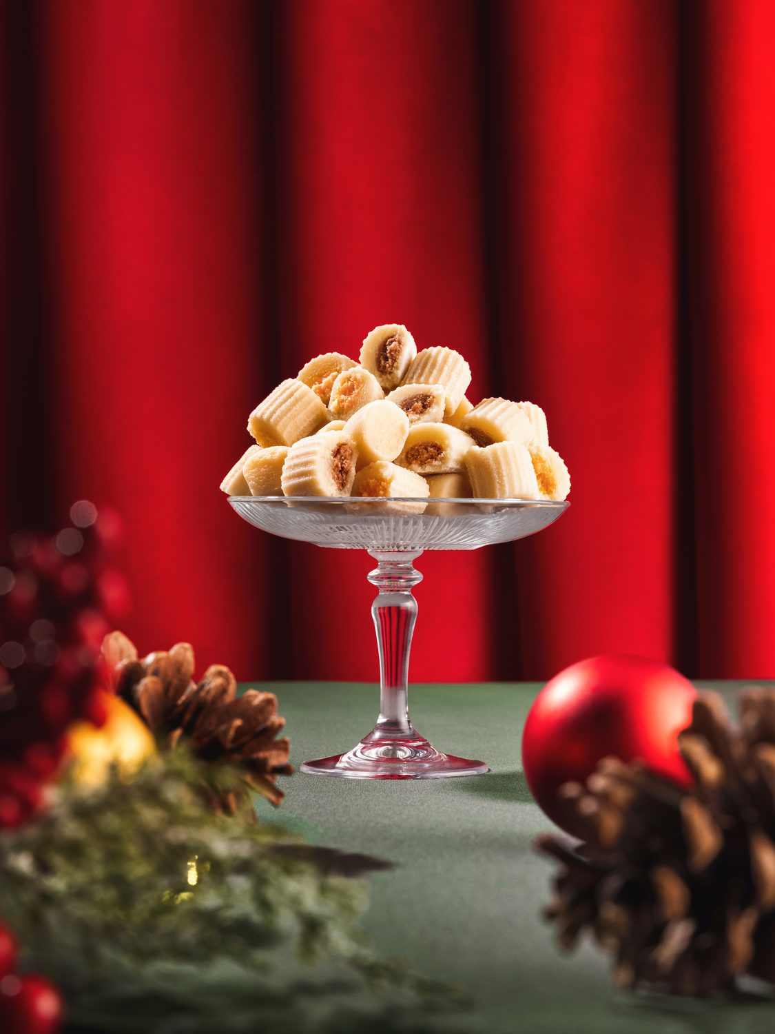 Hacı Bekir product photo, food & drink, studio shot, frame 6