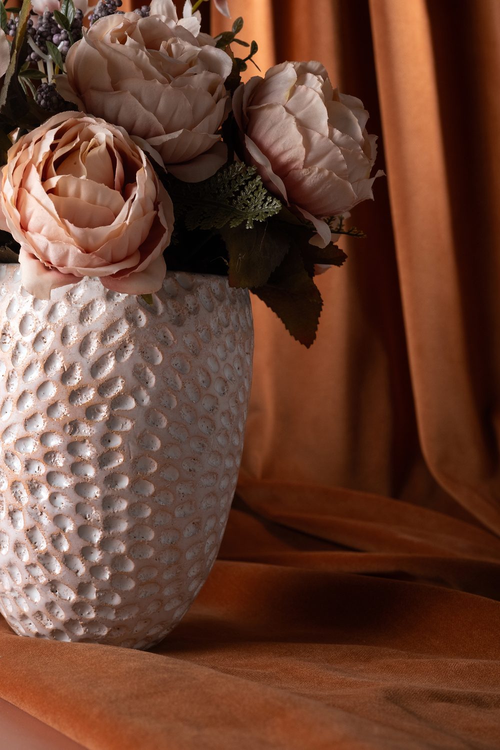 Hilal Gülümcan product photo, fashion, studio shot, frame 4