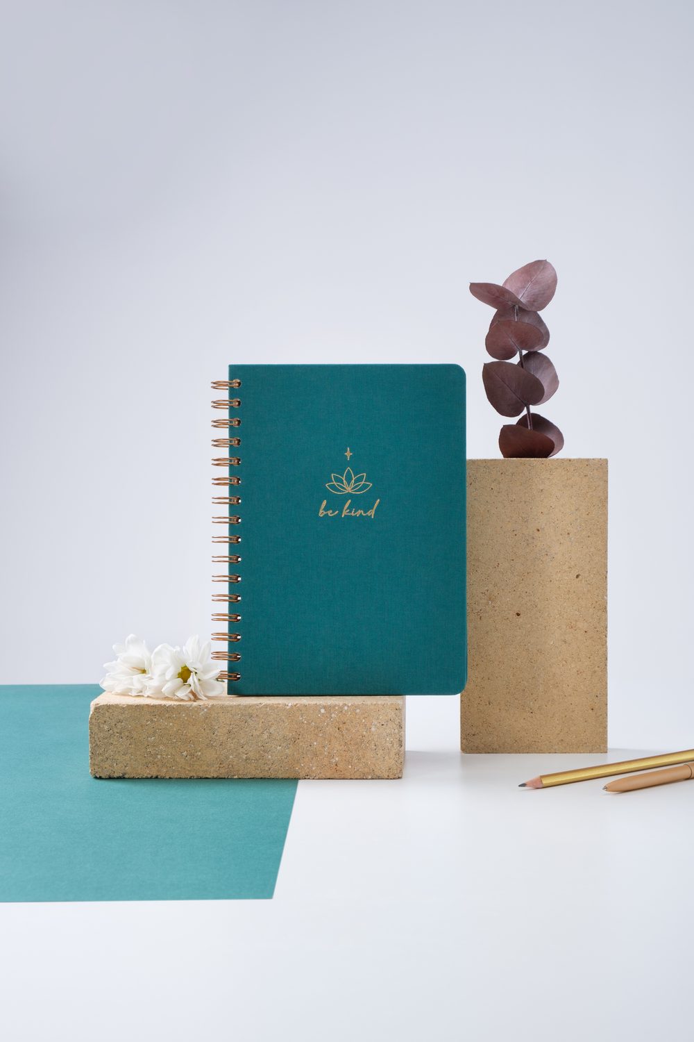 Paperora product photo, product & tech, studio shot, frame 3